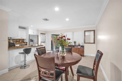 Купить кондоминиум в Помпано-Бич, Флорида 3 спальни, 132.66м2, № 1989800 - фото 15