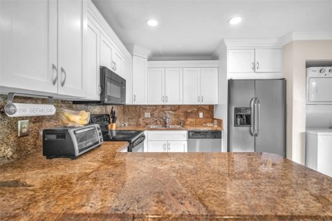 Купить кондоминиум в Помпано-Бич, Флорида 3 спальни, 132.66м2, № 1989800 - фото 19