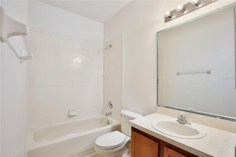 Touwnhouse à louer à Orlando, Floride: 3 chambres, 154.12 m2 № 2389252 - photo 20