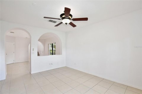 Touwnhouse à louer à Orlando, Floride: 3 chambres, 154.12 m2 № 2389252 - photo 8