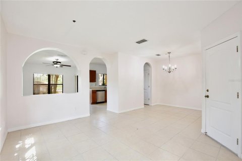 Touwnhouse à louer à Orlando, Floride: 3 chambres, 154.12 m2 № 2389252 - photo 4