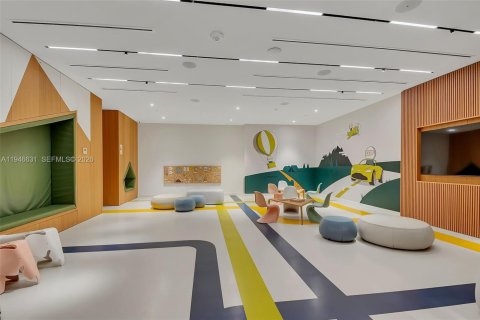 Condo in Miami, Florida, 1 bedroom  № 2053101 - photo 22