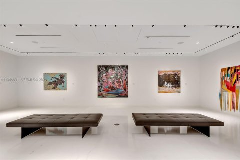 Condo in Miami, Florida, 1 bedroom  № 2053101 - photo 24