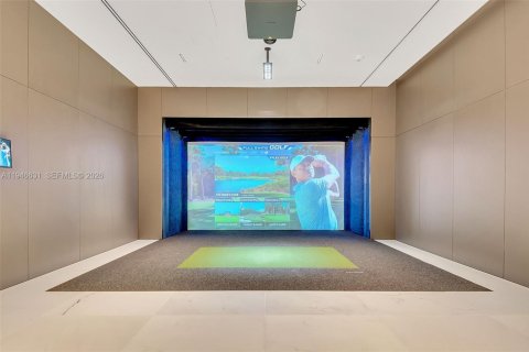 Condo in Miami, Florida, 1 bedroom  № 2053101 - photo 23