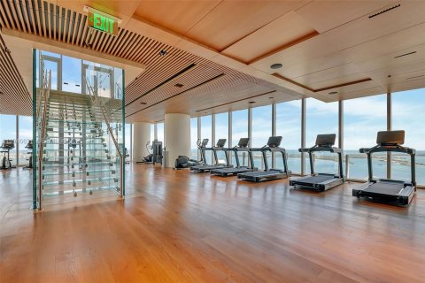 Condo in Miami, Florida, 1 bedroom  № 2053101 - photo 13