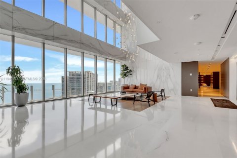 Condo in Miami, Florida, 1 bedroom  № 2053101 - photo 20