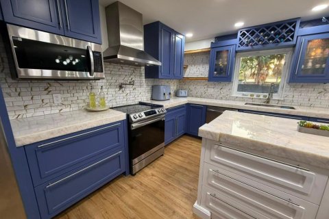 House in Boca Raton, Florida 3 bedrooms, 149.76 sq.m. № 2378407 - photo 16