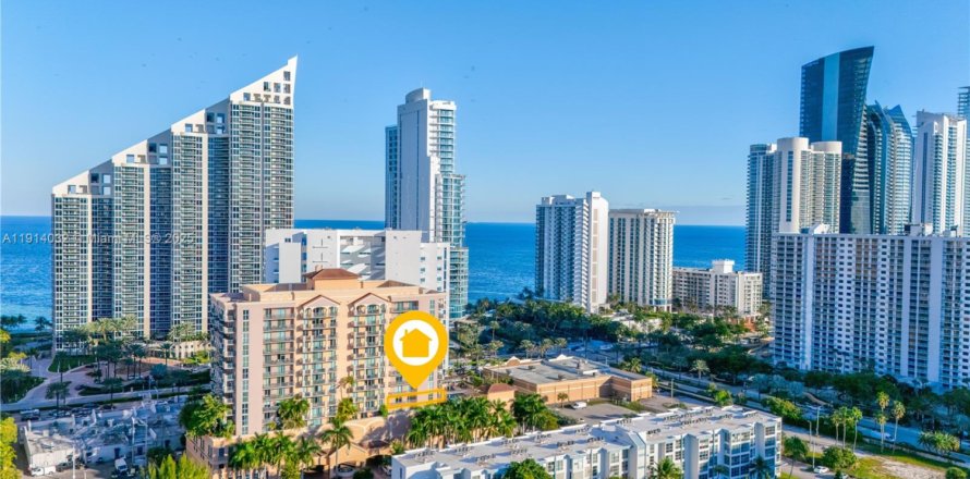 Condo in Sunny Isles Beach, Florida, 3 bedrooms  № 1973609