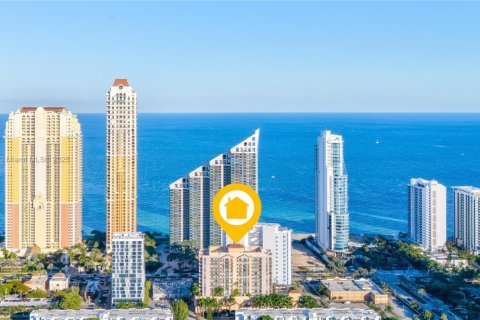 Condo in Sunny Isles Beach, Florida, 3 bedrooms  № 1973609 - photo 5