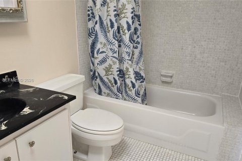 Apartamento en alquiler en Hollywood, Florida, 2 dormitorios, 113.34 m2 № 2057373 - foto 7