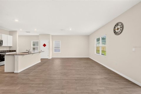 Villa ou maison à louer à Gainesville, Floride: 4 chambres, 205.41 m2 № 2408358 - photo 6