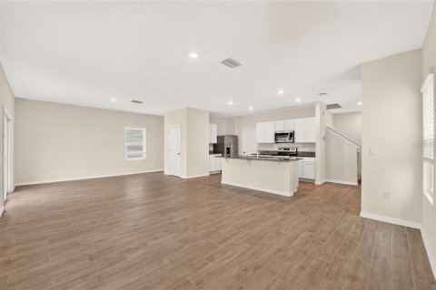 Villa ou maison à louer à Gainesville, Floride: 4 chambres, 205.41 m2 № 2408358 - photo 10