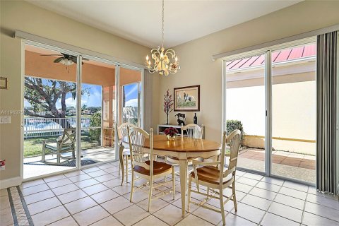 Villa ou maison à vendre à Stuart, Floride: 3 chambres, 185.8 m2 № 2026726 - photo 16