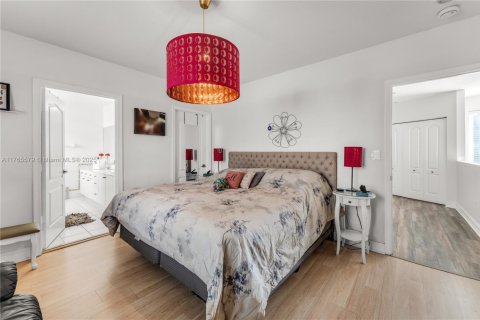 Adosado en venta en Miami, Florida, 3 dormitorios, 168.06 m2 № 1742082 - foto 12