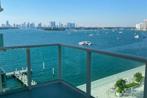 Condo in Miami Beach, Florida, 1 bedroom  № 1995246