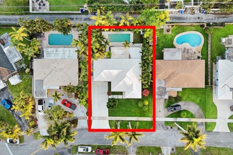 Villa ou maison à vendre à Hollywood, Floride: 3 chambres, 151.15 m2 № 2056496 - photo 24