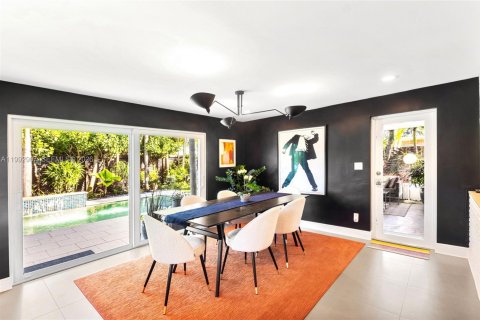 Villa ou maison à vendre à Hollywood, Floride: 3 chambres, 151.15 m2 № 2056496 - photo 7