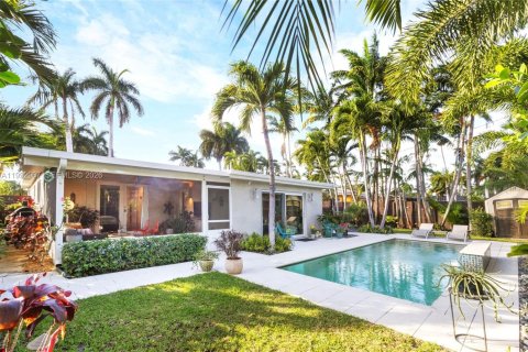 Villa ou maison à vendre à Hollywood, Floride: 3 chambres, 151.15 m2 № 2056496 - photo 21