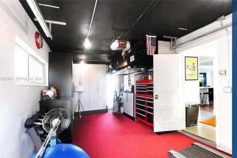 Villa ou maison à vendre à Hollywood, Floride: 3 chambres, 151.15 m2 № 2056496 - photo 17