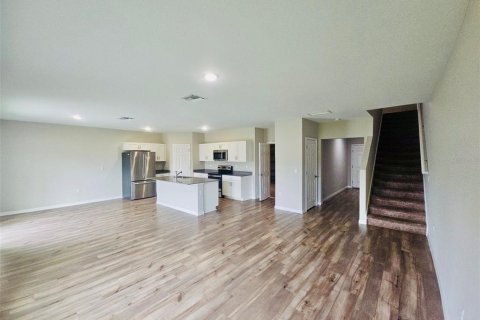 Villa ou maison à louer à Wesley Chapel, Floride: 4 chambres, 189.43 m2 № 2148689 - photo 3