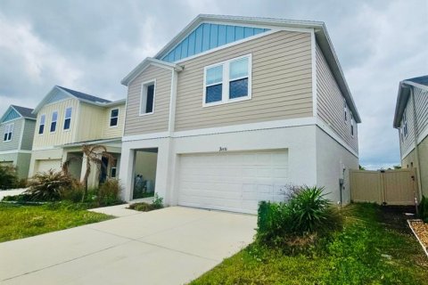 Villa ou maison à Wesley Chapel, Floride 4 chambres, 189.43 m2 № 2148689