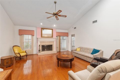 Townhouse in Ocala, Florida 3 bedrooms, 169.45 sq.m. № 2202944 - photo 10