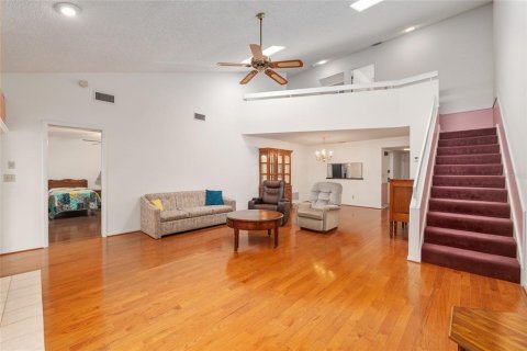Townhouse in Ocala, Florida 3 bedrooms, 169.45 sq.m. № 2202944 - photo 12