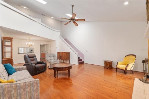 Townhouse in Ocala, Florida 3 bedrooms, 169.45 sq.m. № 2202944 - photo 9