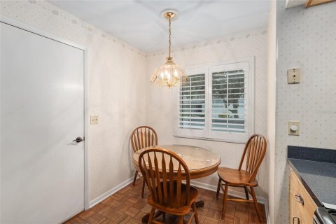 Townhouse in Ocala, Florida 3 bedrooms, 169.45 sq.m. № 2202944 - photo 27