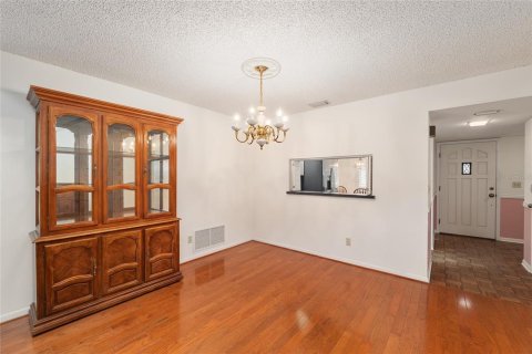 Townhouse in Ocala, Florida 3 bedrooms, 169.45 sq.m. № 2202944 - photo 15