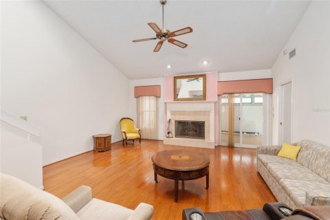 Townhouse in Ocala, Florida 3 bedrooms, 169.45 sq.m. № 2202944 - photo 8
