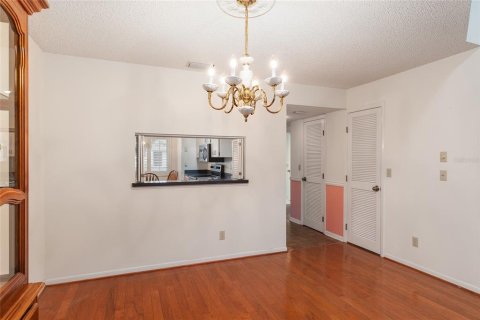 Townhouse in Ocala, Florida 3 bedrooms, 169.45 sq.m. № 2202944 - photo 16