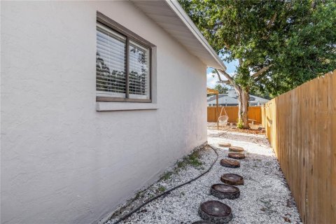 Casa en alquiler en Sarasota, Florida, 3 dormitorios, 121.42 m2 № 2233313 - foto 22
