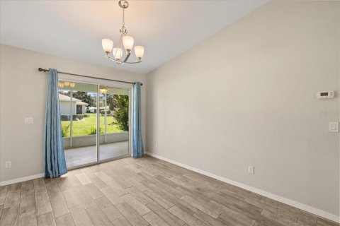 House in Ocala, Florida 3 bedrooms, 132.66 sq.m. № 1917224 - photo 20