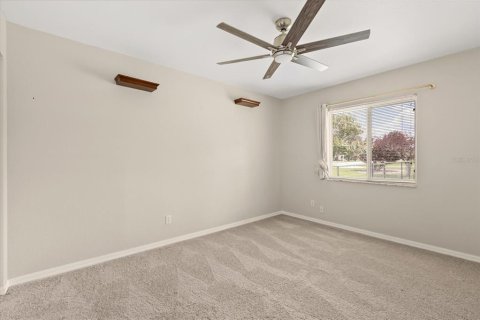 House in Ocala, Florida 3 bedrooms, 132.66 sq.m. № 1917224 - photo 15