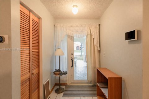 Casa en venta en Homestead, Florida, 3 dormitorios, 149.02 m2 № 2057552 - foto 9