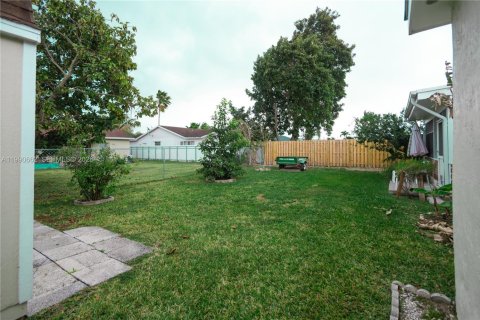 Casa en venta en Homestead, Florida, 3 dormitorios, 149.02 m2 № 2057552 - foto 18