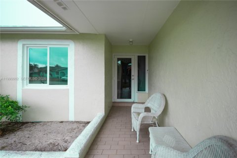 Casa en venta en Homestead, Florida, 3 dormitorios, 149.02 m2 № 2057552 - foto 26