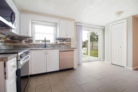 Casa en venta en Holiday, Florida, 2 dormitorios, 104.24 m2 № 1591290 - foto 14