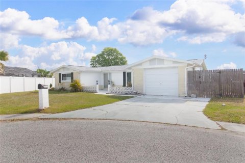Casa en venta en Holiday, Florida, 2 dormitorios, 104.24 m2 № 1591290 - foto 3