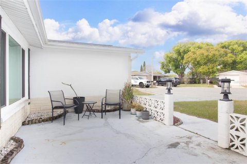 Casa en venta en Holiday, Florida, 2 dormitorios, 104.24 m2 № 1591290 - foto 4