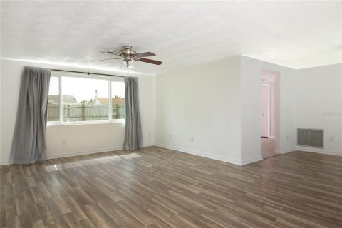 Casa en venta en Holiday, Florida, 2 dormitorios, 104.24 m2 № 1591290 - foto 5
