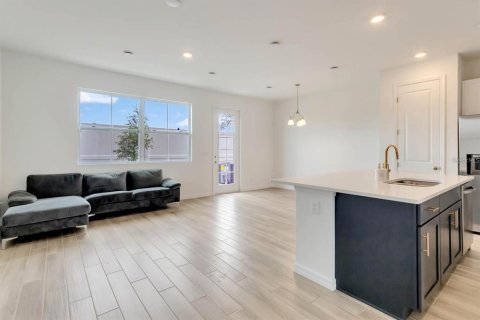 Adosado en alquiler en Davenport, Florida, 3 dormitorios, 150.69 m2 № 1878309 - foto 8