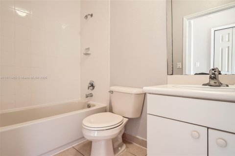 Купить таунхаус в Хомстед, Флорида 7 комнат, 154.31м2, № 1756734 - фото 12