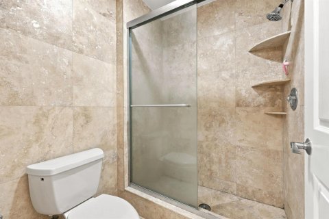 Condo in Boca Raton, Florida, 2 bedrooms  № 2387060 - photo 19