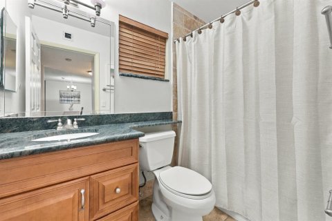 Condo in Boca Raton, Florida, 2 bedrooms  № 2387060 - photo 21