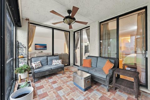 Condo in Boca Raton, Florida, 2 bedrooms  № 2387060 - photo 9