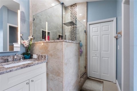 House in Tampa, Florida 4 bedrooms, 189.89 sq.m. № 2231892 - photo 30