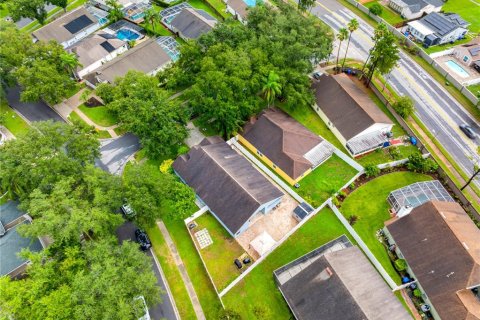House in Tampa, Florida 4 bedrooms, 189.89 sq.m. № 2231892 - photo 9