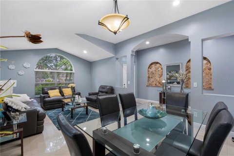 House in Tampa, Florida 4 bedrooms, 189.89 sq.m. № 2231892 - photo 22